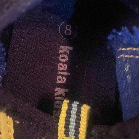 Kids water shoes size 8 - Picture 2 of 2